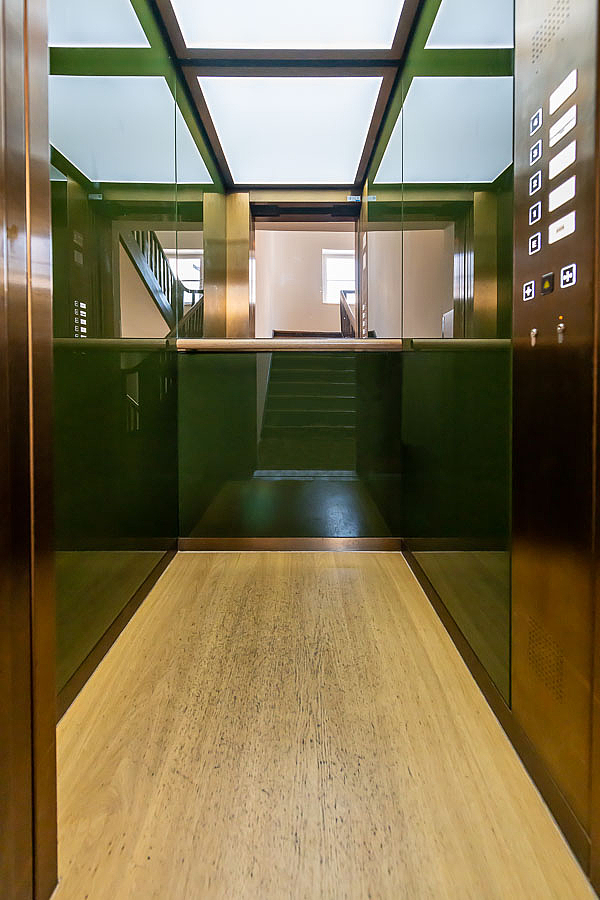 High quality special glass for elevator constructions