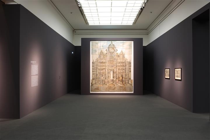 Amiran anti-reflective glass in Städel Museum in Frankfurt