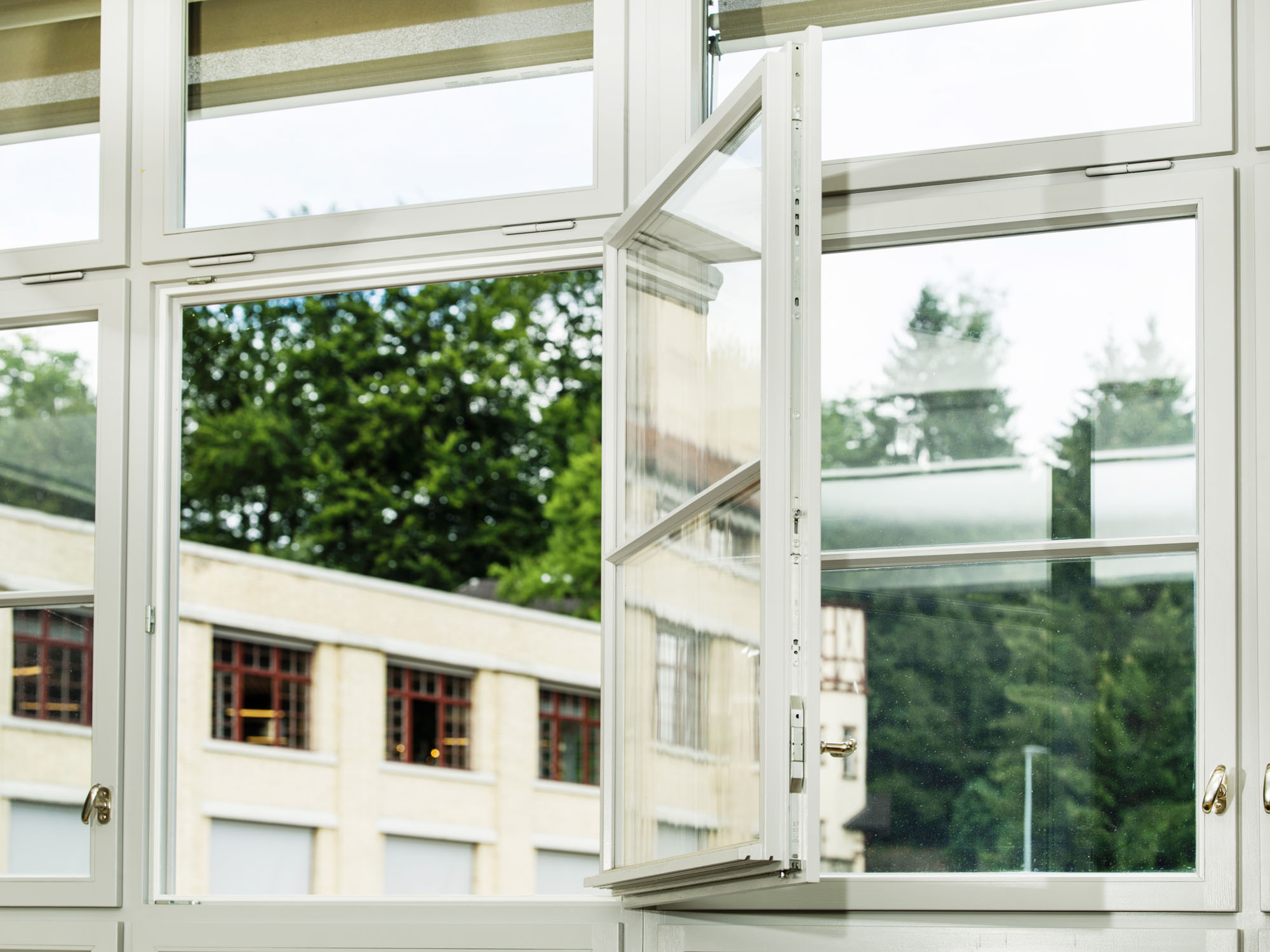 TIKANA® restoration glass for buildings from the classical modern period