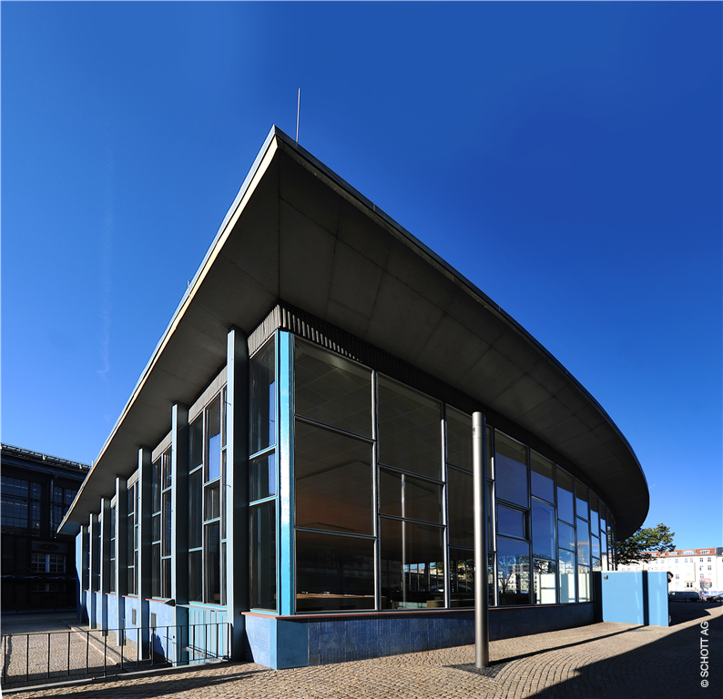 Tikana - high quality restoration glass from SCHOTT